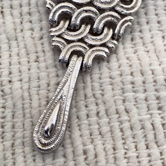 Vintage Monet Necklace - Picture 10 of 10